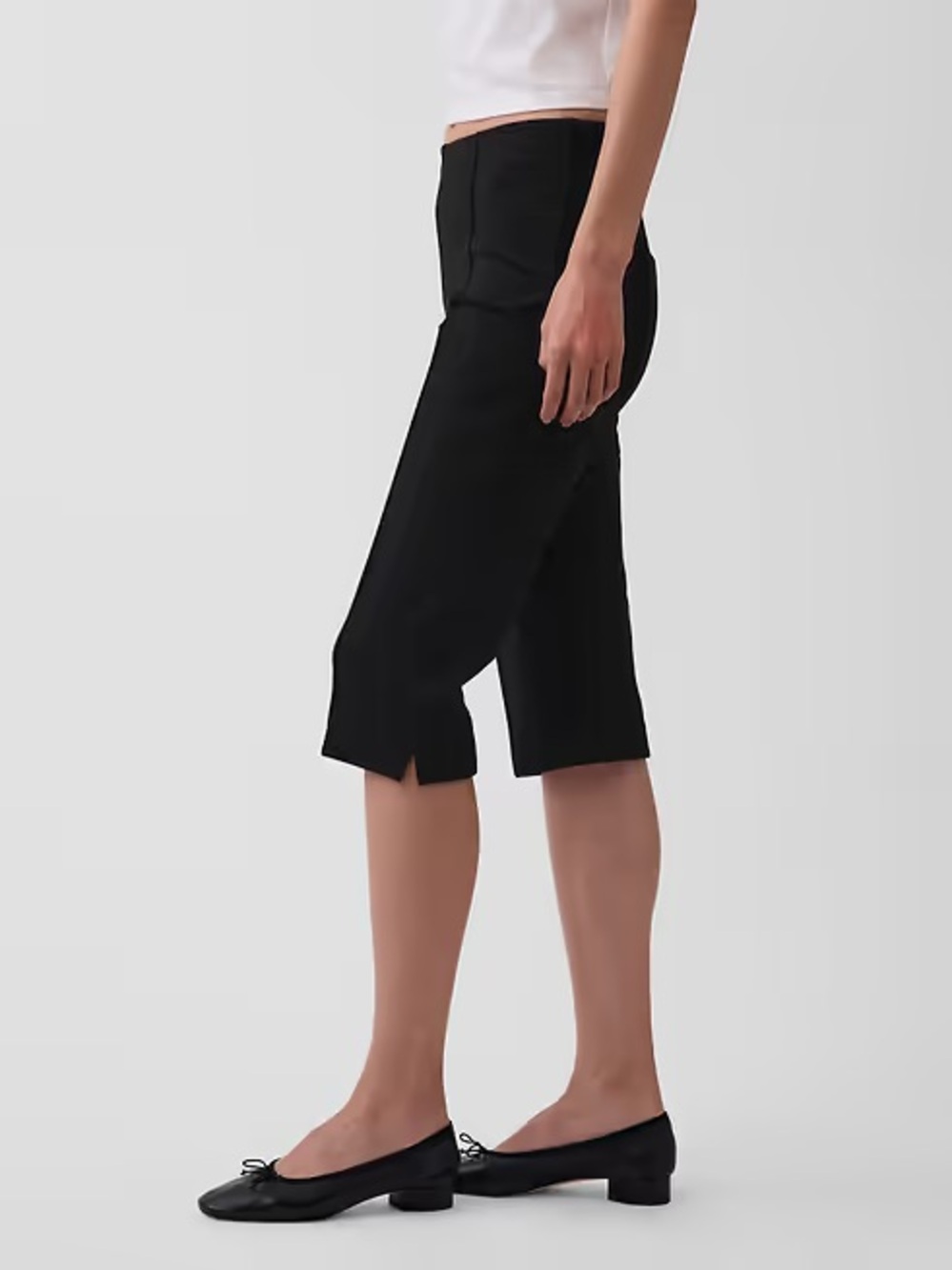 GAP high rise double knit capri
Black XS